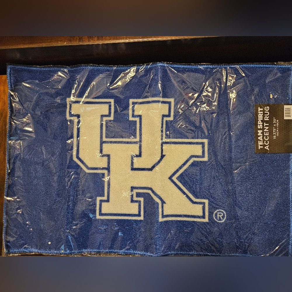 University Of Kentucky Accent Rug